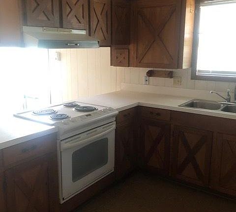 3rd image of 206 N Lewis St #1/2
