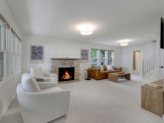 5th image of 3448 N Shore Dr