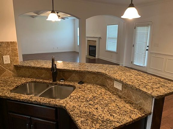 4th image of 3801 Berkshire Way