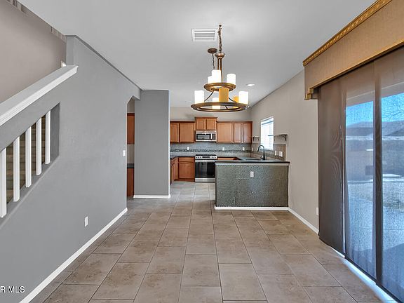 3rd image of 2117 Dusk Creek Pl