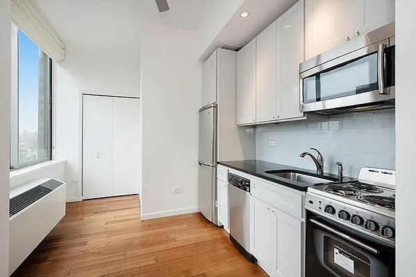 Sold by Maxwell Jacobs | media 1