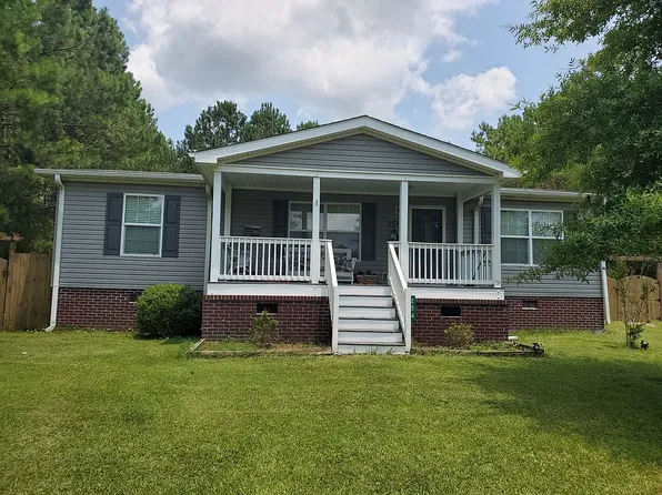 254 Woodside Dr, Hampstead, NC 28443
