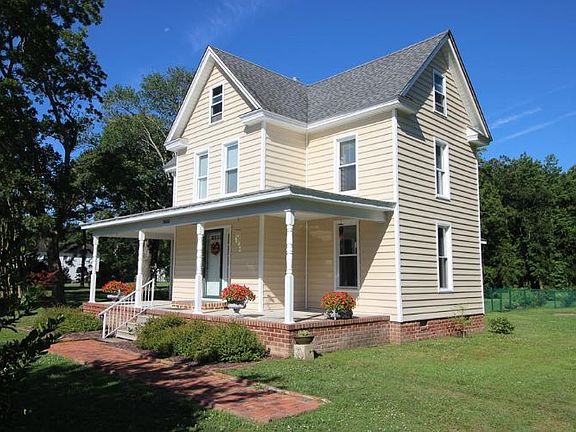2nd image of 35416 Belle Haven Rd