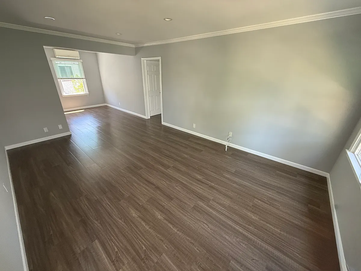Living room - 809 N Adams St #C