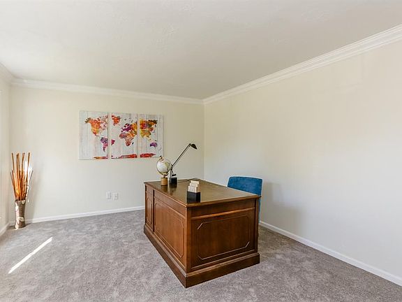 4th image of 1330 Briarmead Dr