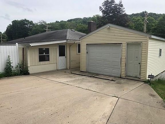2nd image of 1044 Woodside Ave