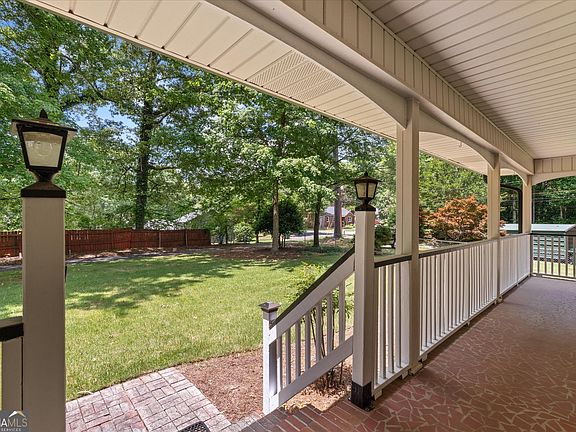 5th image of 206 Ridley Dr