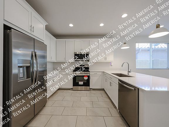 4th image of 3119 W Via Dona Rd