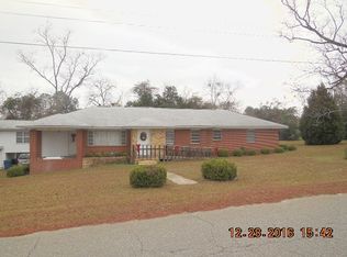 31 Daughtry Ave, Mc Rae, GA 31055