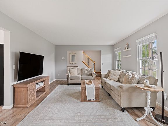 4th image of 7287 Fayette Blvd
