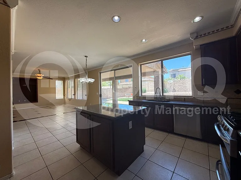 4454 E Spur Dr — Photo 5