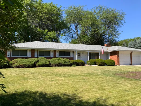 2271 Fitchome St, Aurora, IL 60506