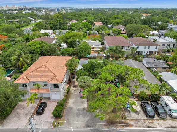 214 SW 9th Street, Fort Lauderdale, FL 33315