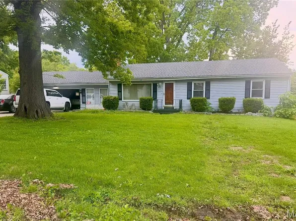 881 Prigge Rd, Saint Louis, MO 63138