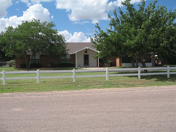 2nd image of 1101 E County Road 124