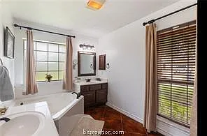 1515 Bluefield Ct — Photo 10