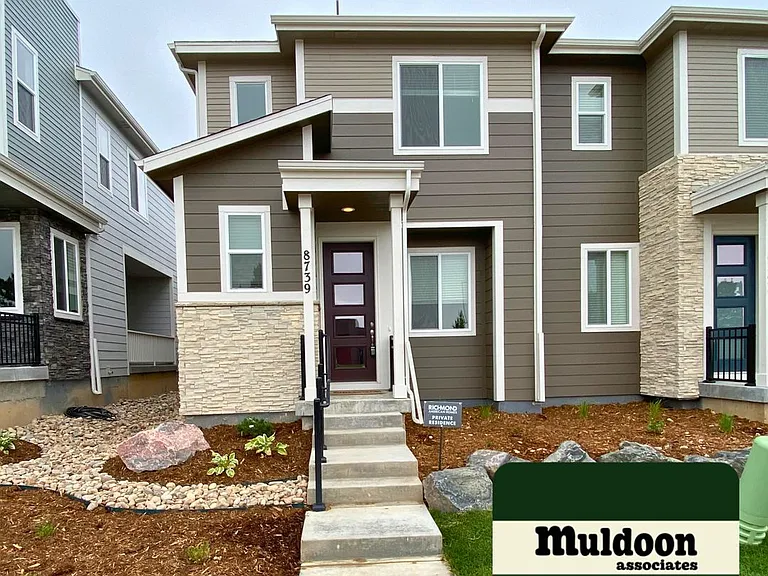 8739 Scarborough Dr — Photo 1