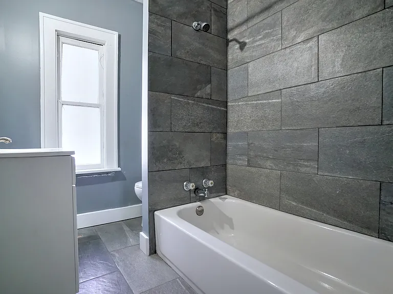 501 N Eddy St — Photo 15