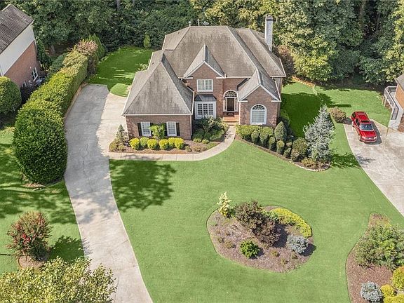 3rd image of 10200 Twingate Dr