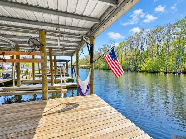 23328 Chene Blanc Ln, Maurepas, LA 70449