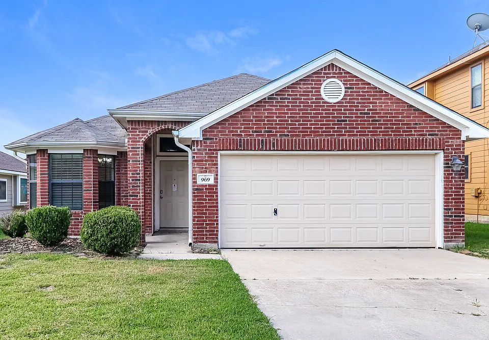 969 Oak Lynn Dr