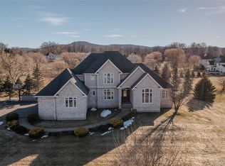 56 Autumn Chase Drive, Hopewell Junction, NY 12533