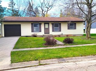 1713 Revere St, Freeport, IL 61032