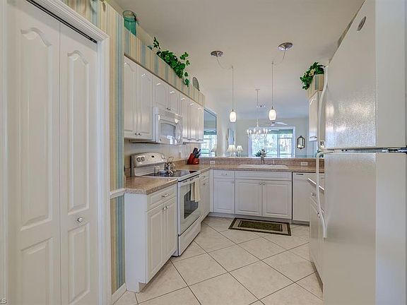 5th image of 20738 Country Barn Dr