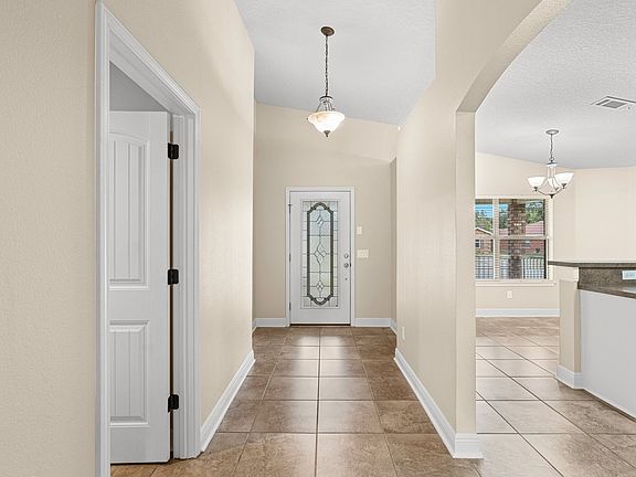 2nd image of 4845 Makenna Cir
