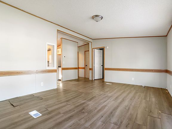 3rd image of 117 Ranchette Circle