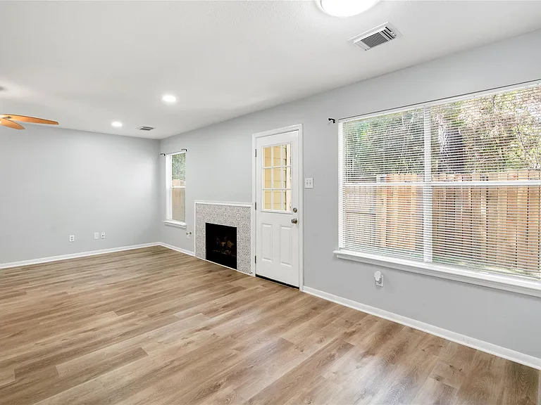 38 Walden Elms Cir — Photo 12