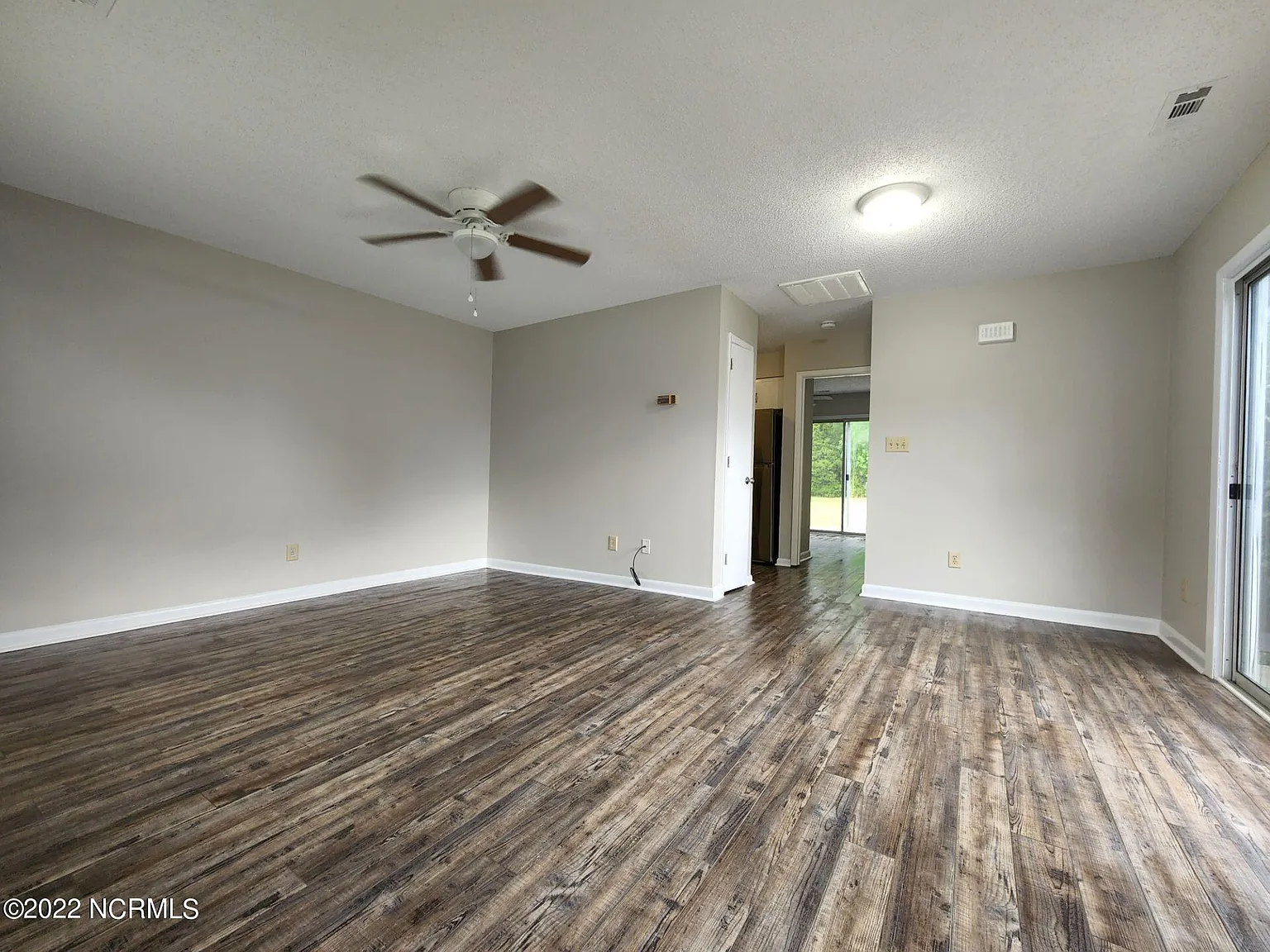 1 bed, 1.0 bath, 564 sqft, $1,100 — Photo 1