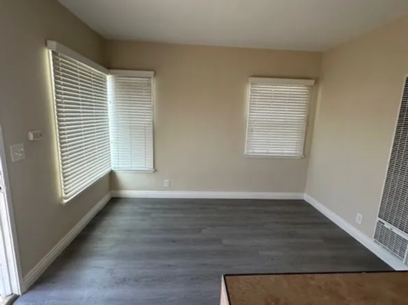 22, 22 E 52nd St APT 4, Long Beach, CA 90805