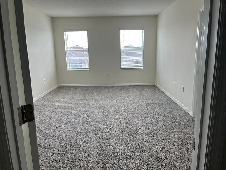 35835 Ellsworth Pl — Photo 12