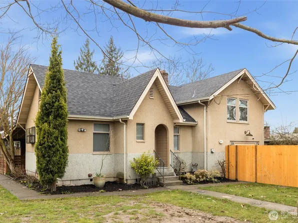 2010 13th Avenue NW, Puyallup, WA 98371