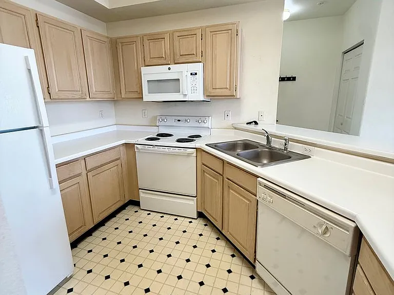 4545 Wheaton Dr #A200 — Photo 8