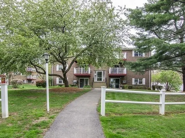 1 Brown Ave APT 2-52, Amesbury, MA 01913