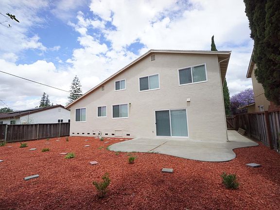 3rd image of 1201 Burnham Dr