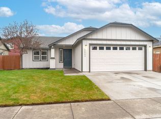 20064 Mount Hope Ln, Bend, OR 97702