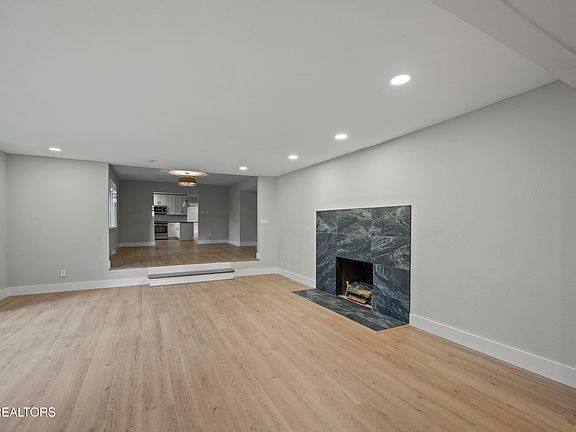 4th image of 6020 Weems Rd