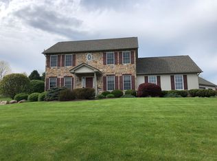 4767 Kovalchik Dr, Coplay, PA 18037