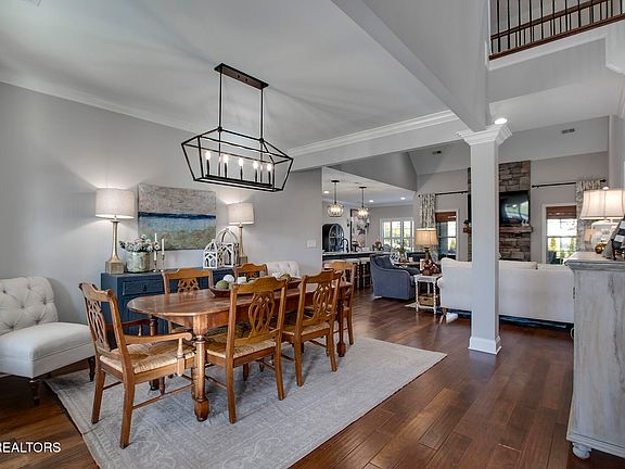 5th image of 9208 Tropical Ln