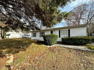 9166 Evergreen Dr, Gladwin, MI 48624