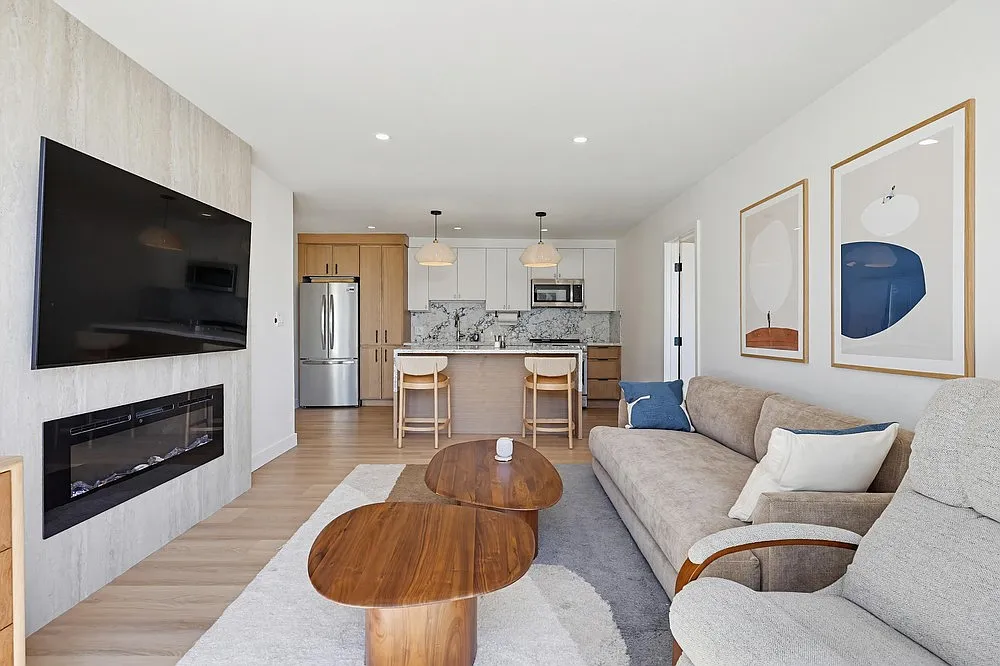 2 bed, 1056 sqft, $6,000 — Photo 1