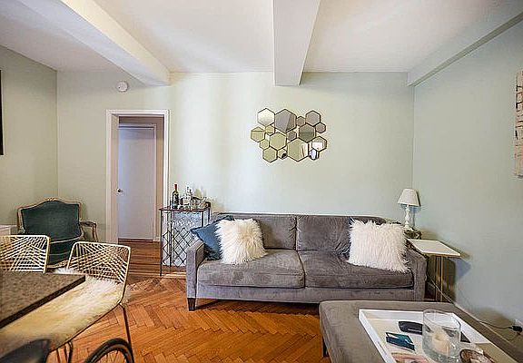 4th image of 205 W 88th St APT 5F