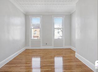 1876 Grove St #2L, Ridgewood, NY 11385