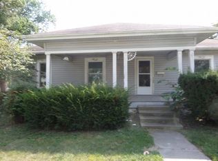 201 E Harrison Ave, Casey, IL 62420