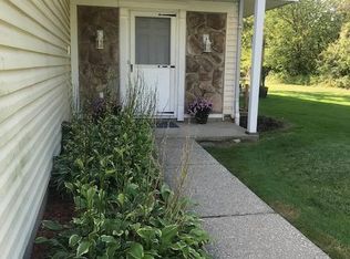 225 Ivy Hill Ln, Medina, OH