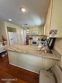 4th image of 313 Aundria Dr