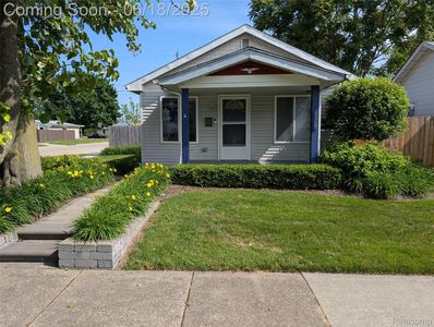 174 W Brickley Ave, Hazel Park, MI, 48030